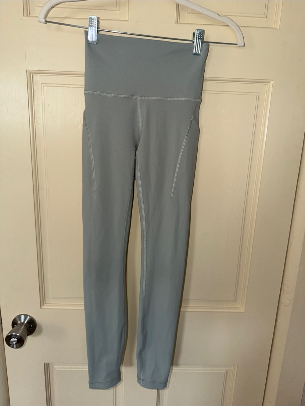 lululemon athletica High-Rise Light Gray Workout Leggings